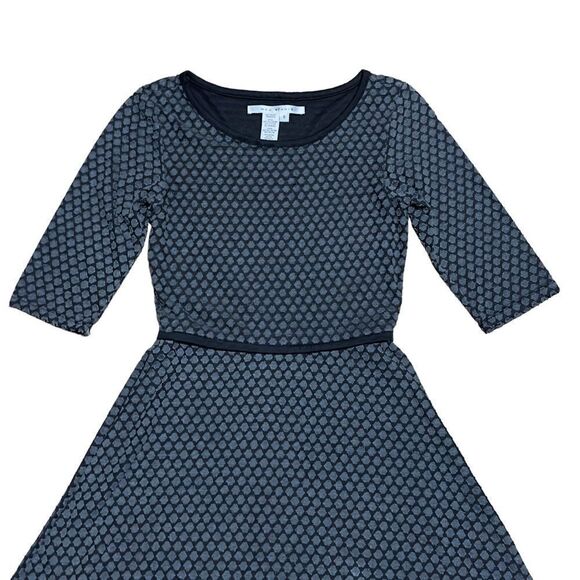 MAX STUDIO Gray Textured Knit Jersey Fit & Flare Dress SMALL - Picture 2 of 10
